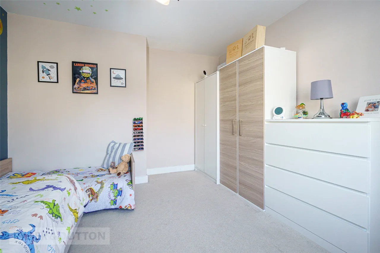 Smithy Close, Lindley, HD3, photo 17