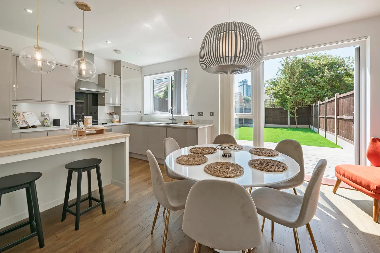 Reynard Way, Brentford, TW8, photo 6
