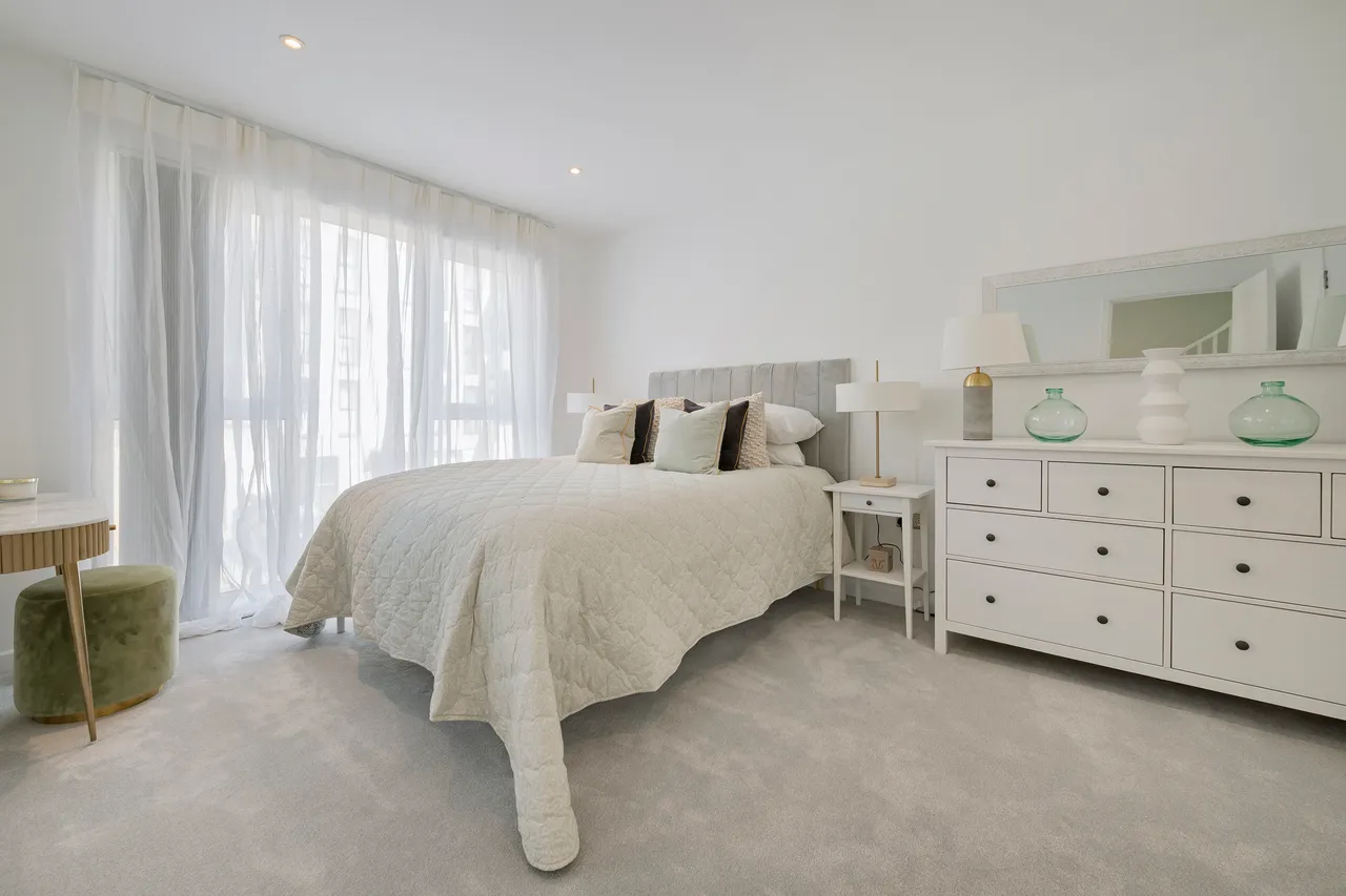 Reynard Way, Brentford, TW8, photo 9