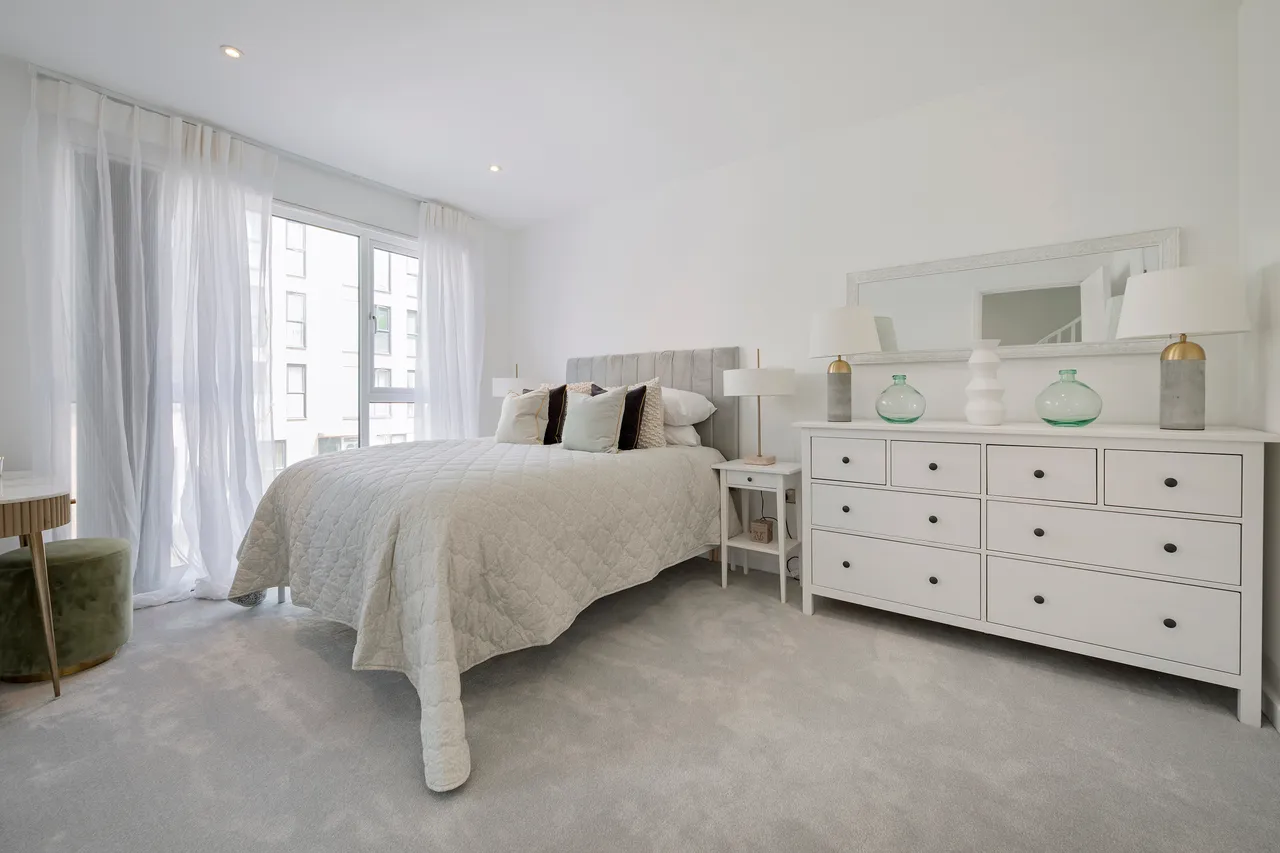 Reynard Way, Brentford, TW8, photo 14