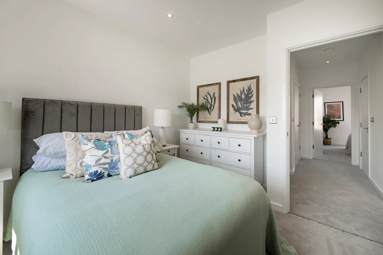 Reynard Way, Brentford, TW8, photo 15