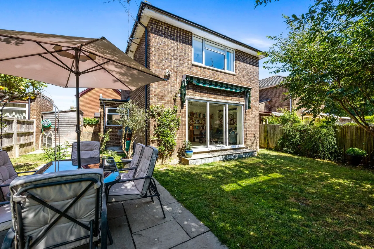 High Street, Partridge Green, RH13, photo 13