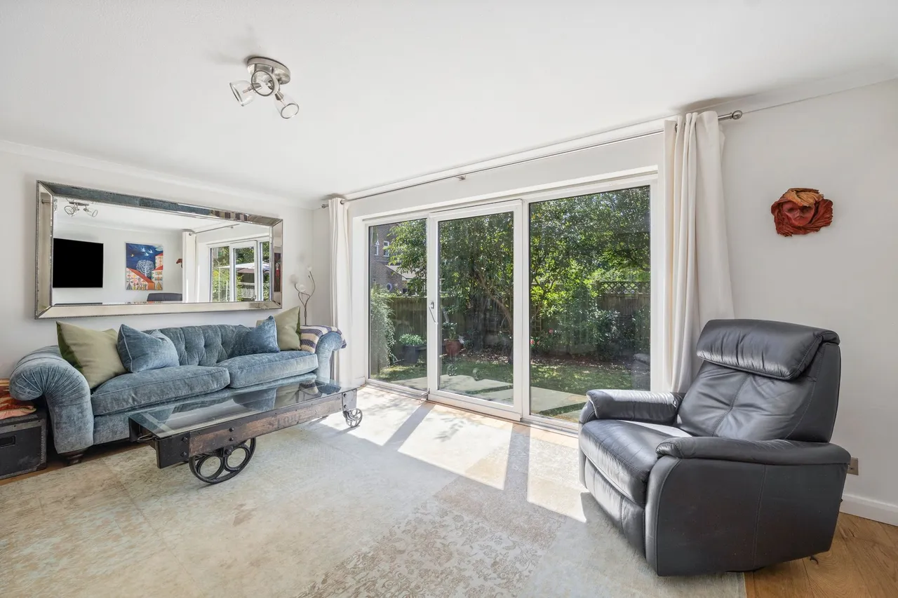 High Street, Partridge Green, RH13, photo 7