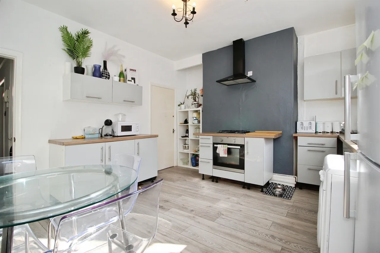 Ash Road, Leeds, LS6, photo 5