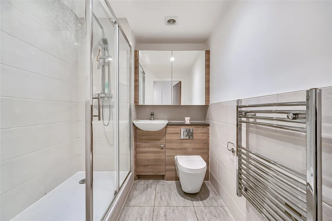 Harlow Gardens, Kingston Upon Thames, KT1, photo 10