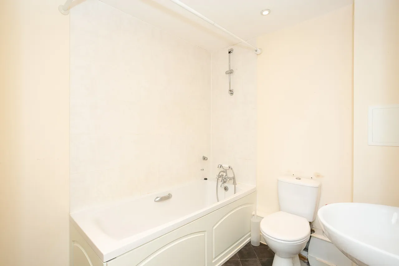 44 Wilmington Close, Watford, photo 5