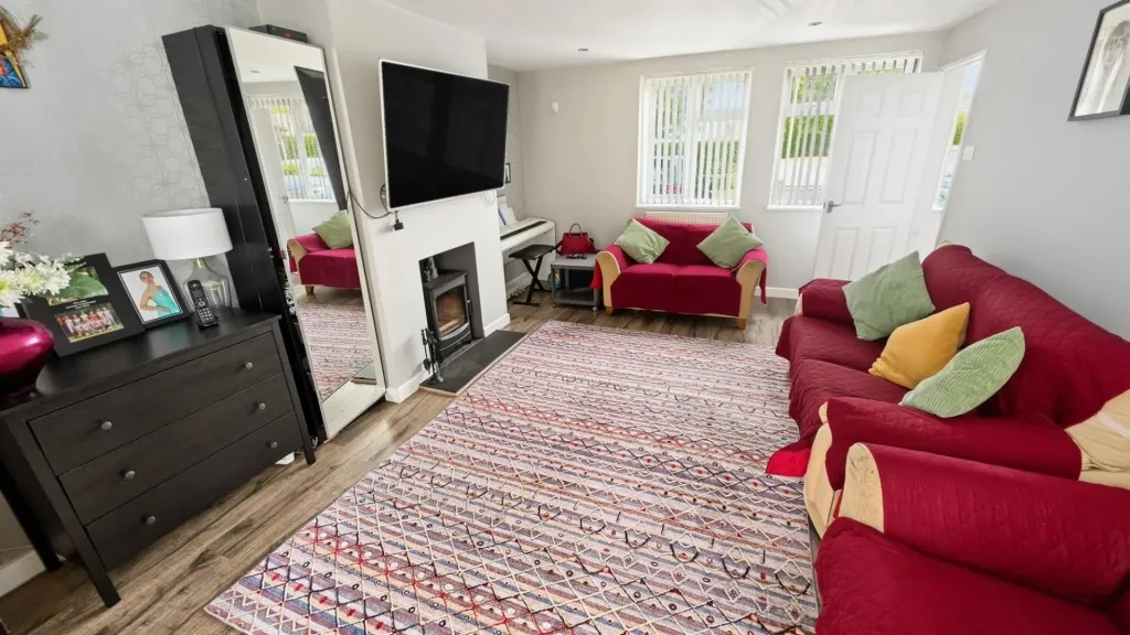 Farmclose Road, Wootton, photo 4