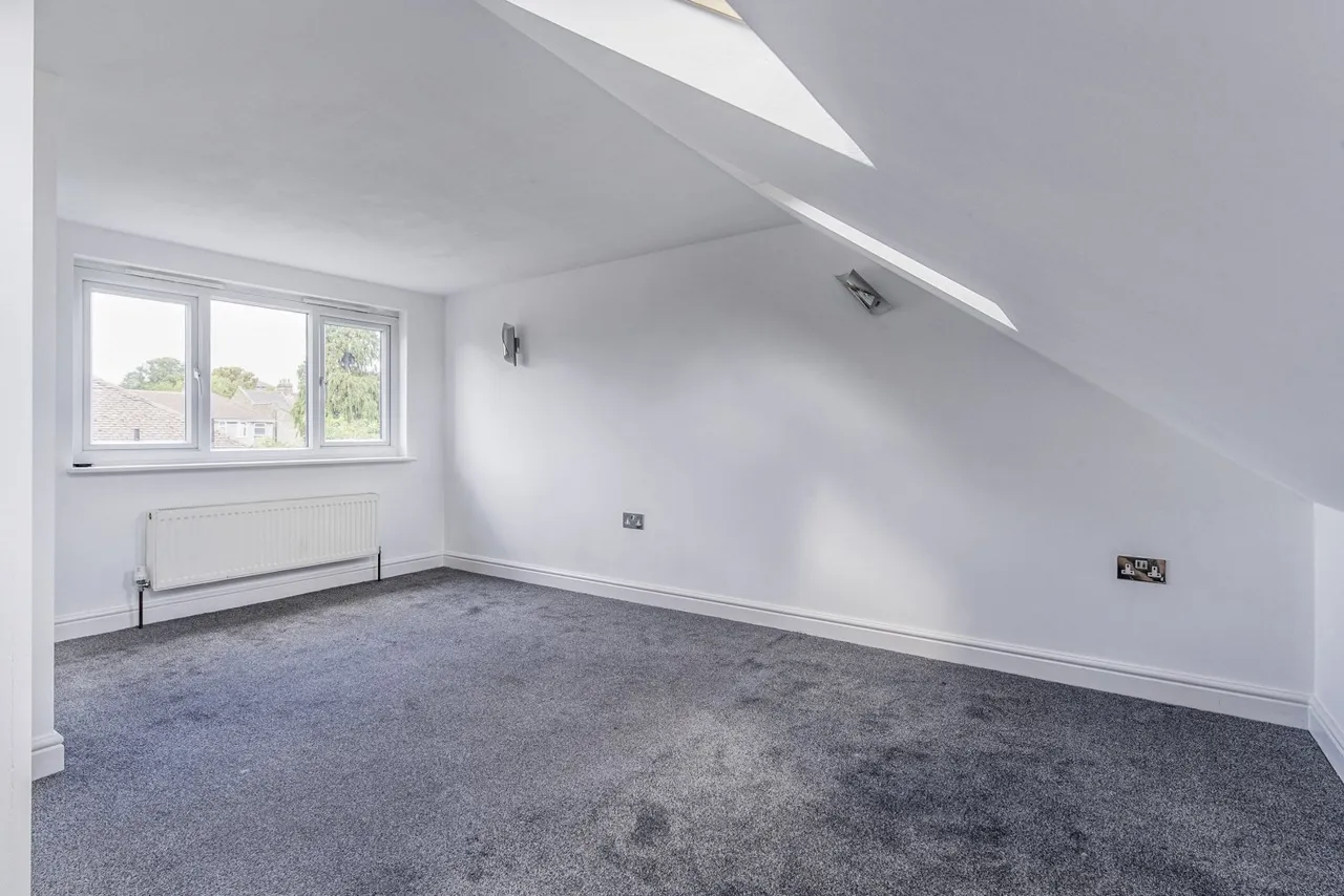 Cameron Road, London, SE6, photo 4