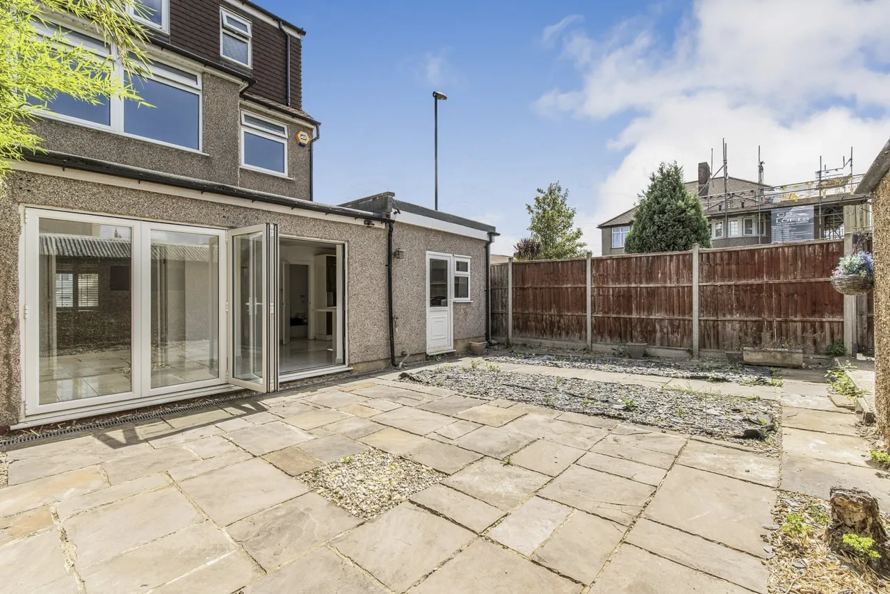 Cameron Road, London, SE6, photo 5