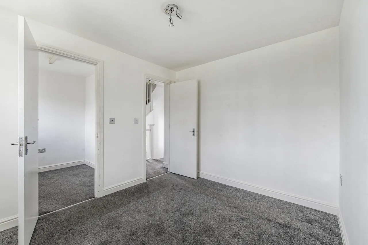 Cameron Road, London, SE6, photo 10