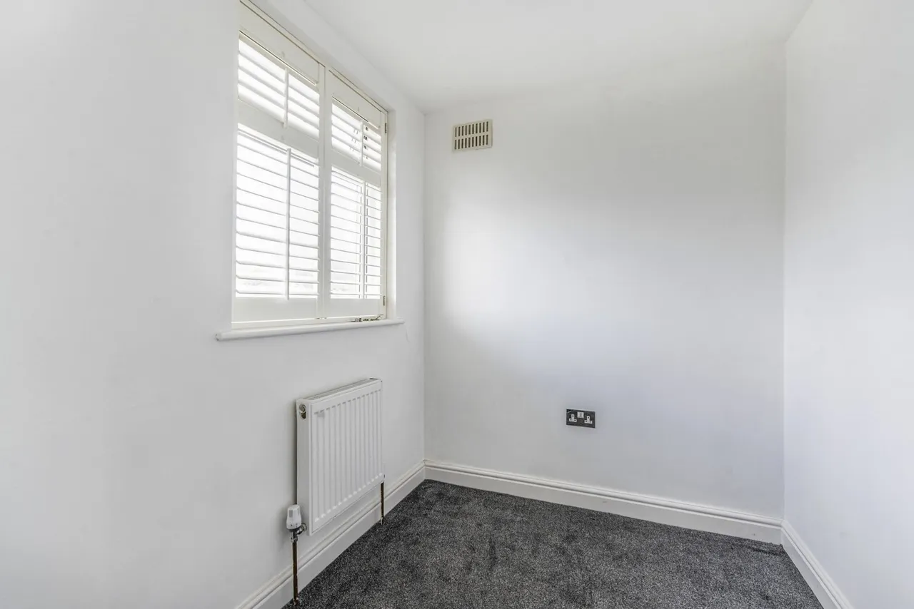 Cameron Road, London, SE6, photo 9