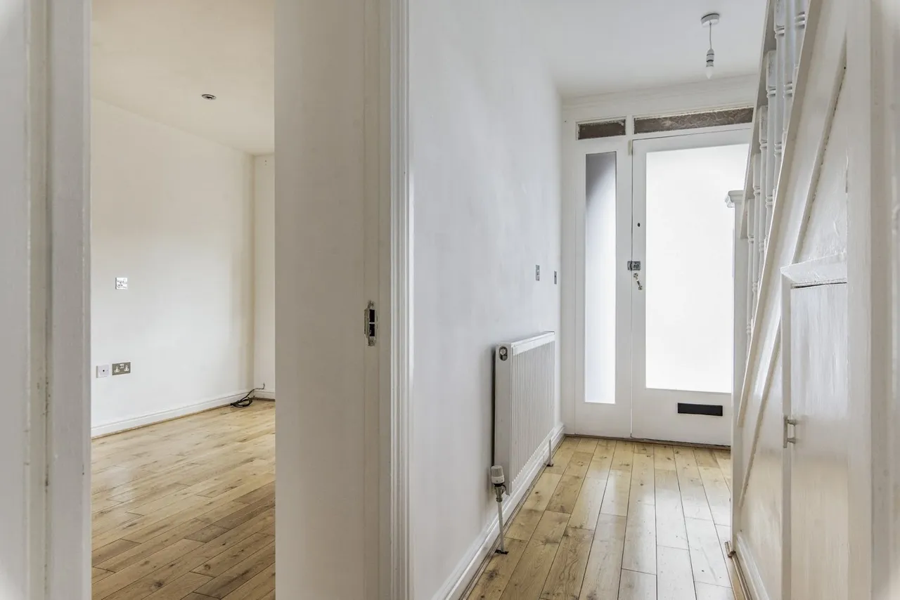 Cameron Road, London, SE6, photo 26