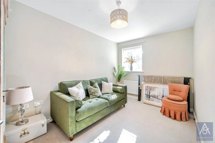 Needlepin Way, Buckingham, MK18, photo 11