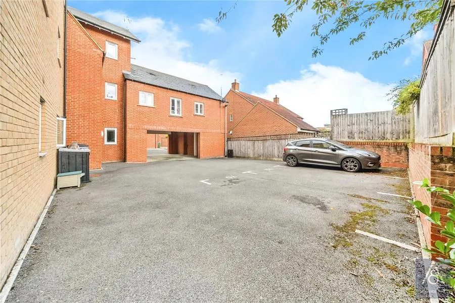 Needlepin Way, Buckingham, MK18, photo 15