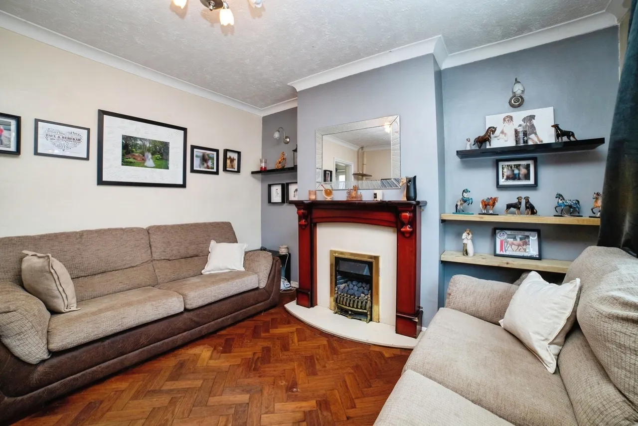 Barker Avenue, SUTTON-IN-ASHFIELD, Nottinghamshire, NG17, photo 6