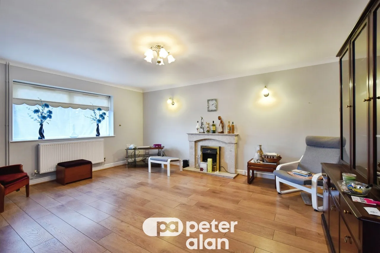 Riverside Close, Merthyr Tydfil, CF48, photo 5