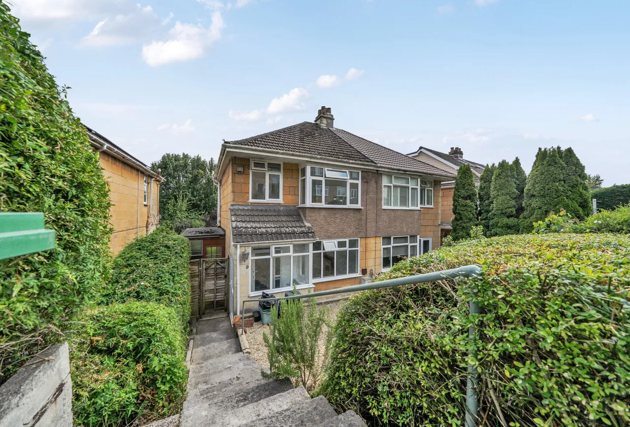 3 bed house for sale — Victoria Gardens, Somerset, Batheaston, BA1 7RD