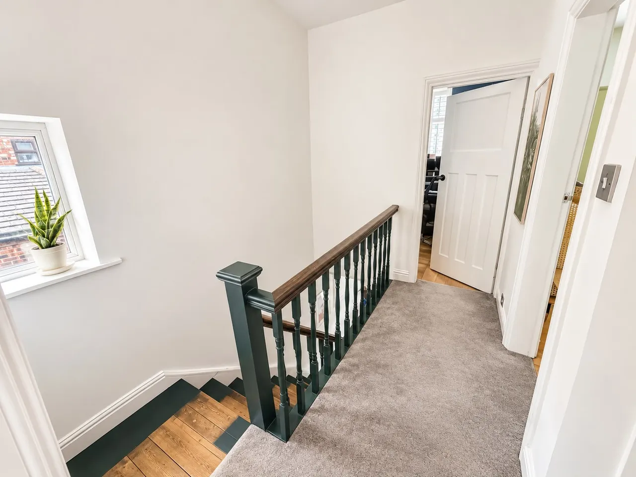 Belgrave Crescent, Woodsmoor, SK2, photo 4