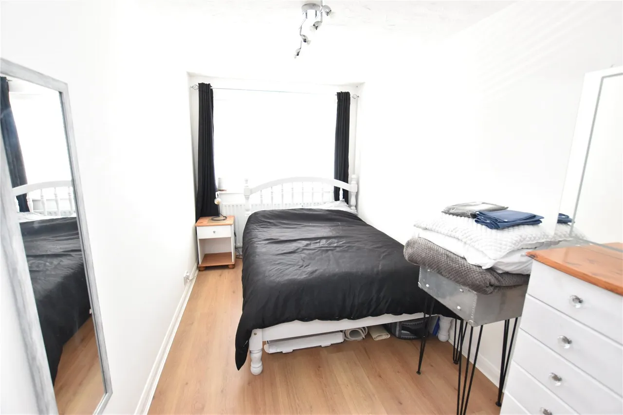 Nash Close, Farnborough, GU14, photo 20