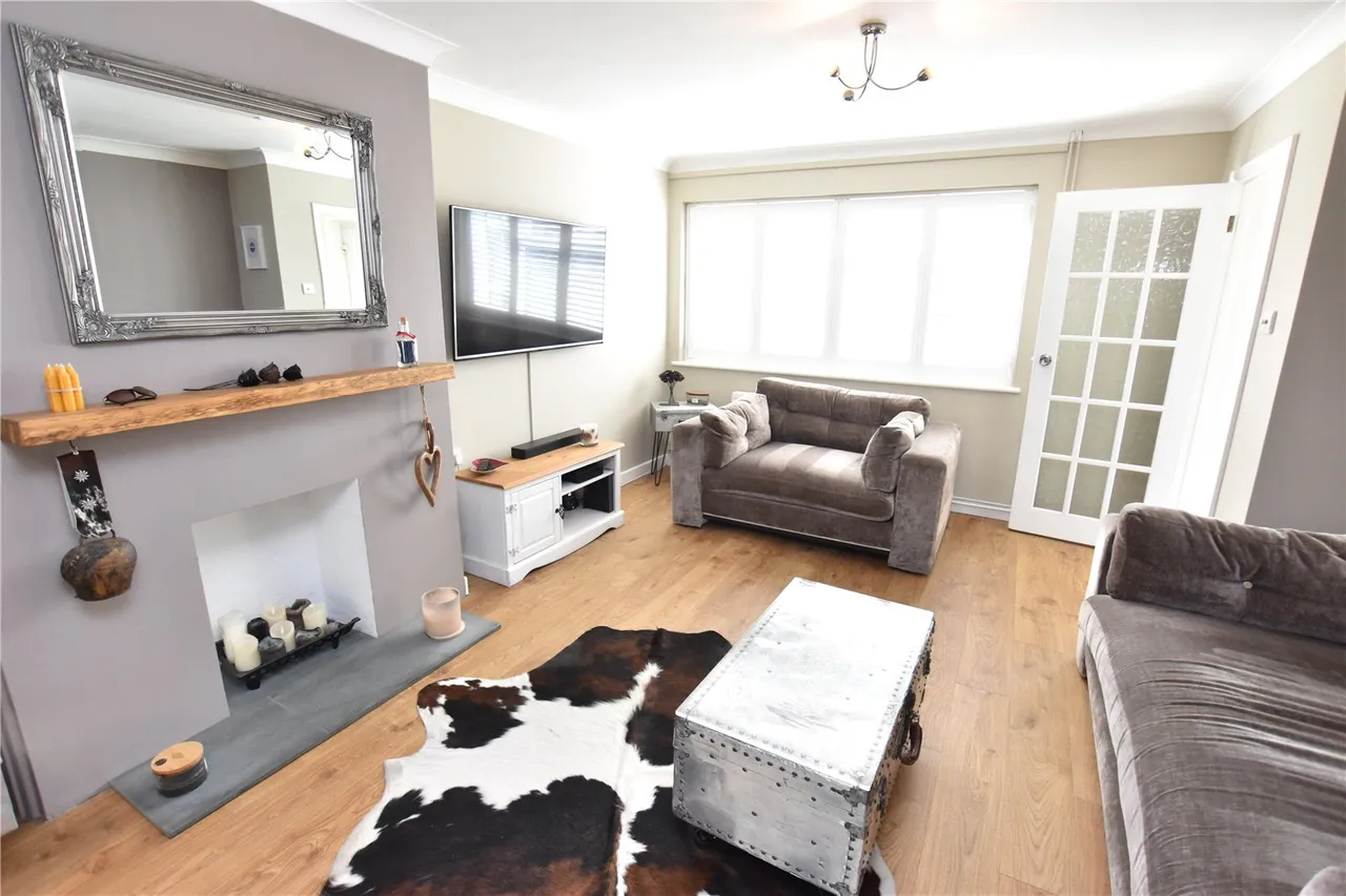 Nash Close, Farnborough, GU14, photo 11