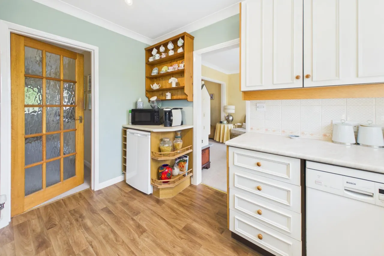 Nicholas Way, Hemel Hempstead, HP2, photo 26