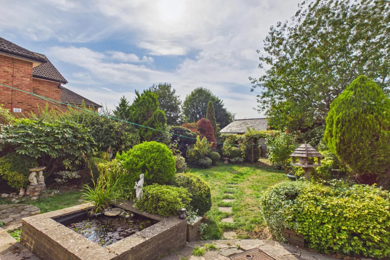 Nicholas Way, Hemel Hempstead, HP2, photo 21