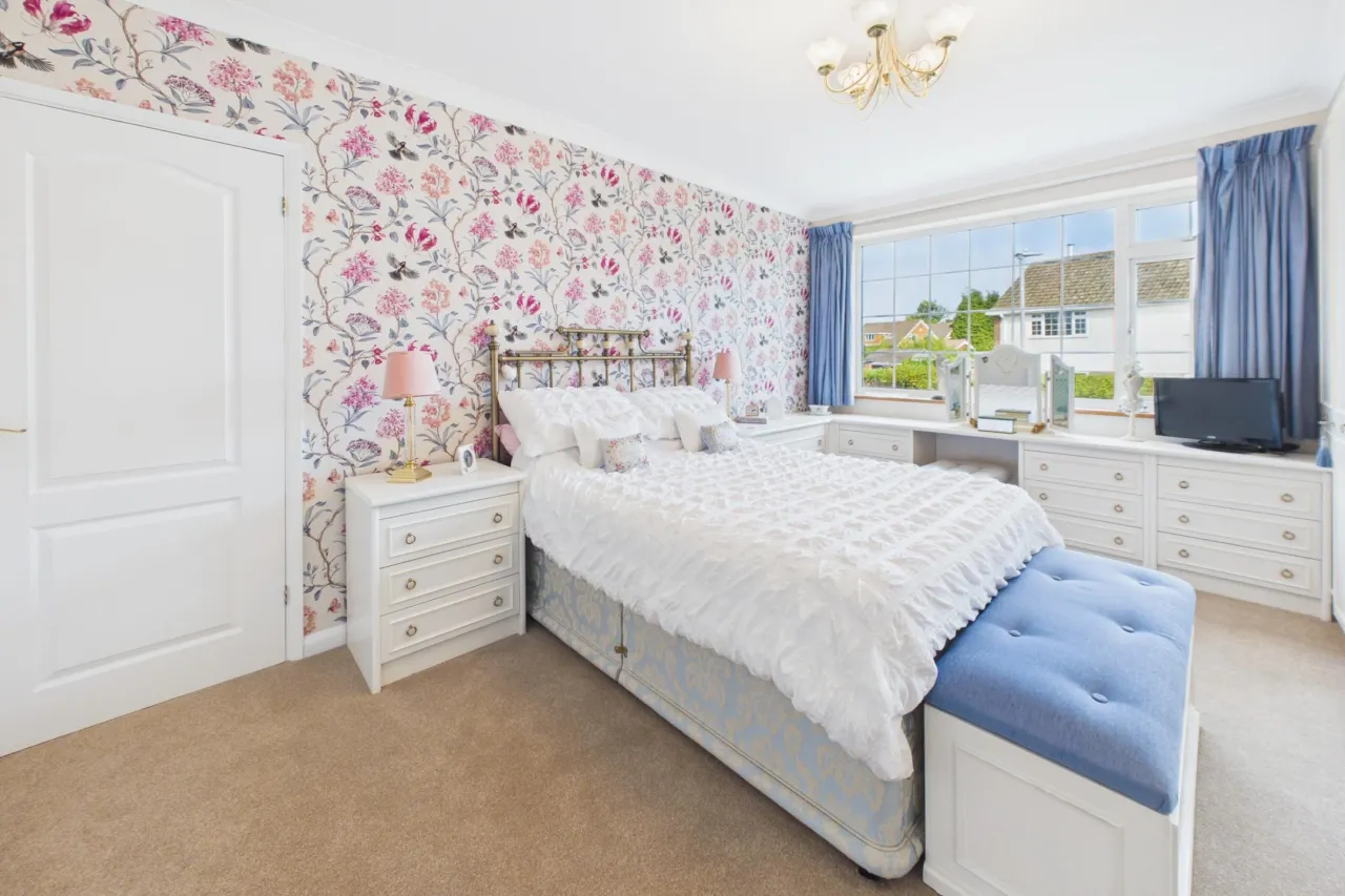 Nicholas Way, Hemel Hempstead, HP2, photo 13
