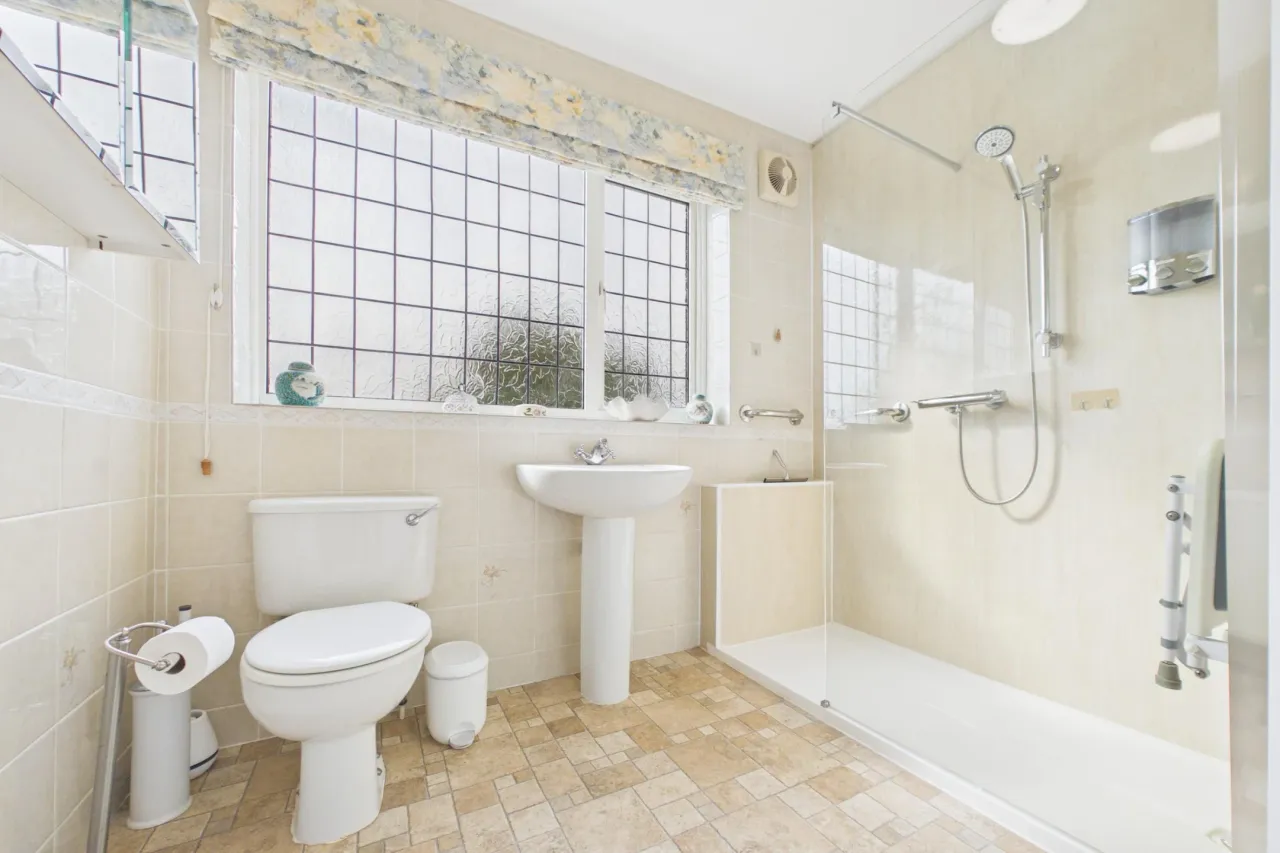 Nicholas Way, Hemel Hempstead, HP2, photo 15