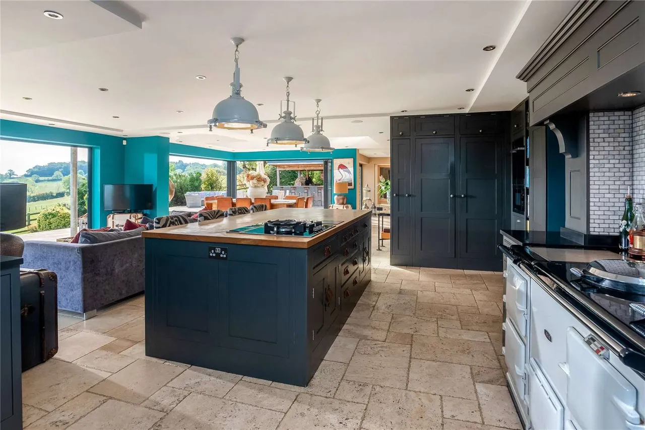 Campden Hill, Ilmington, Shipston-On-Stour, Warwickshire, CV36 4JF, photo 7
