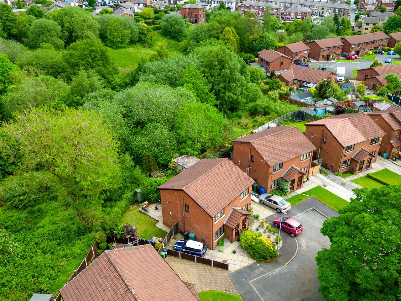 Moors View, Ramsbottom, Bury, BL0 9FL, photo 8