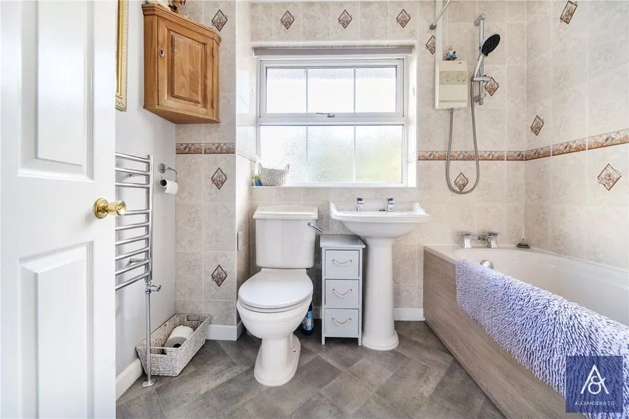 Forrester Drive, Brackley, NN13, photo 9
