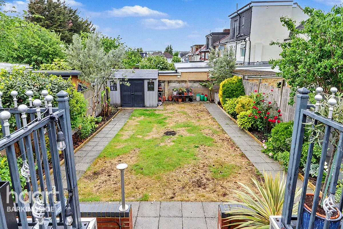 Stoneleigh Road, Clayhall, IG5, photo 30