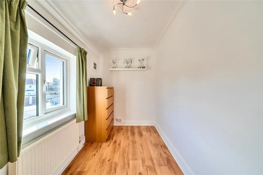 Kings Road, West Drayton, UB7, photo 16