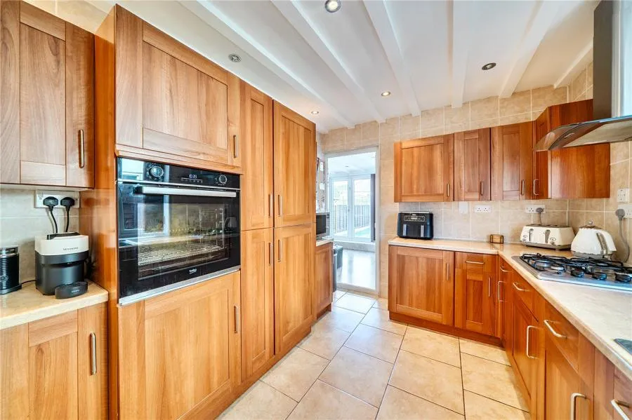 Kings Road, West Drayton, UB7, photo 13