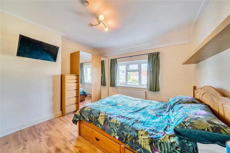 Kings Road, West Drayton, UB7, photo 6