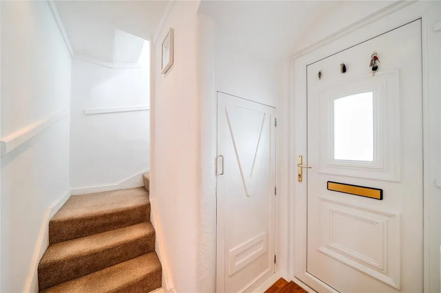 Kings Road, West Drayton, UB7, photo 15