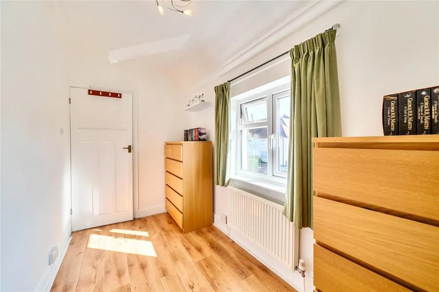 Kings Road, West Drayton, UB7, photo 7
