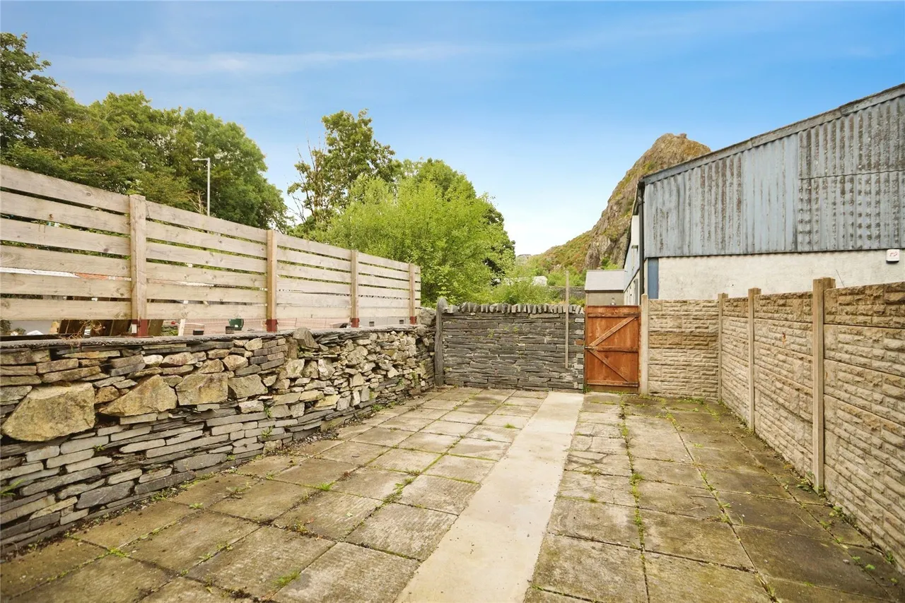 Heol Towyn, Blaenau Ffestiniog, LL41, photo 12