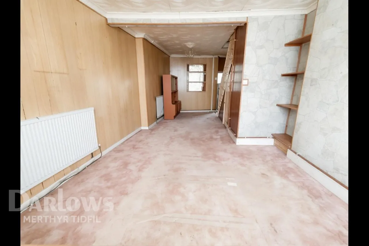 Cross Street, Rhymney, photo 6