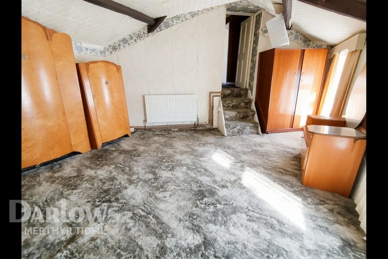 Cross Street, Rhymney, photo 9