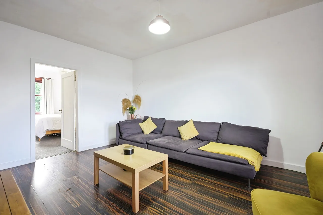 Lawrie Terrace, Loanhead, EH20, photo 3