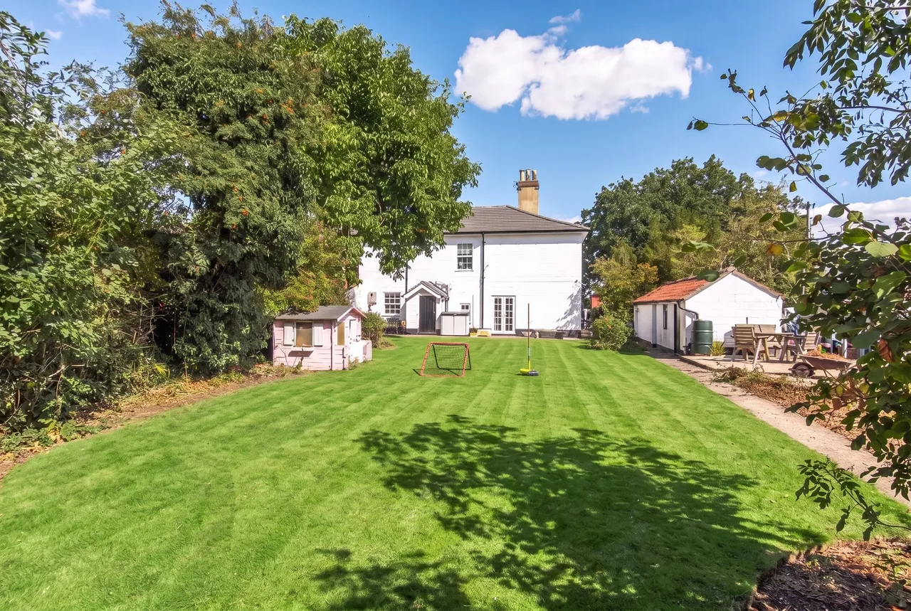 Impressive Period Home in Tivetshall, photo 4
