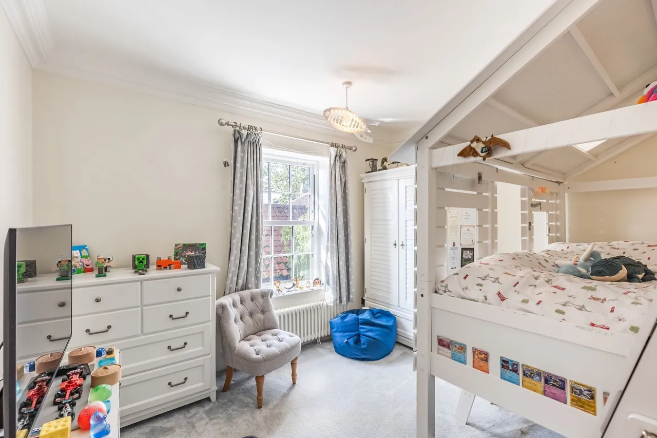 Impressive Period Home in Tivetshall, photo 14