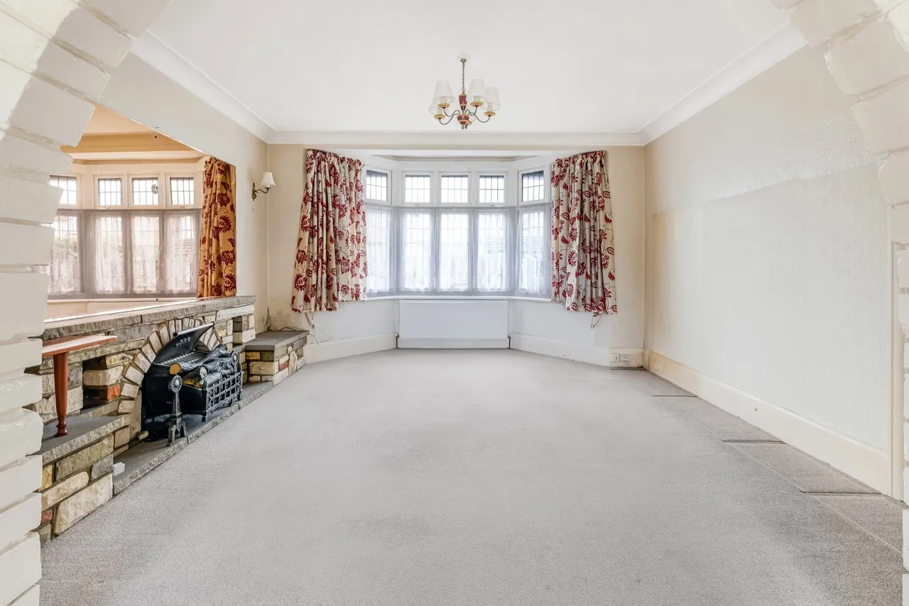 Nevin Drive, North Chingford, E4, photo 4