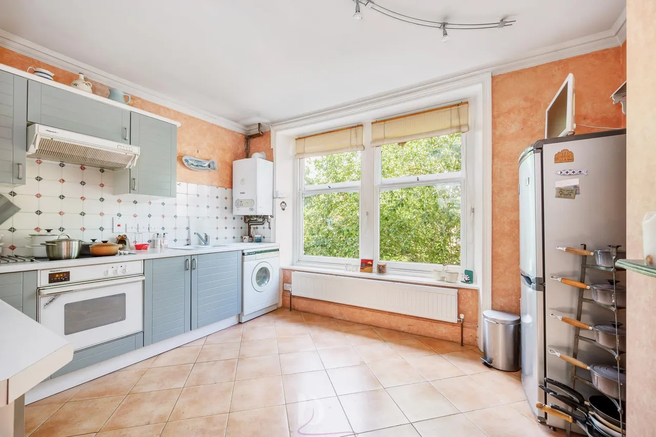 Madeley Road, London, W5 2LS, photo 2