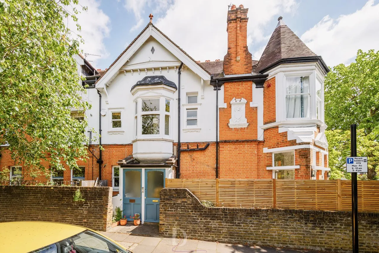 2 bed flat for sale — Madeley Road, London, W5 2LS