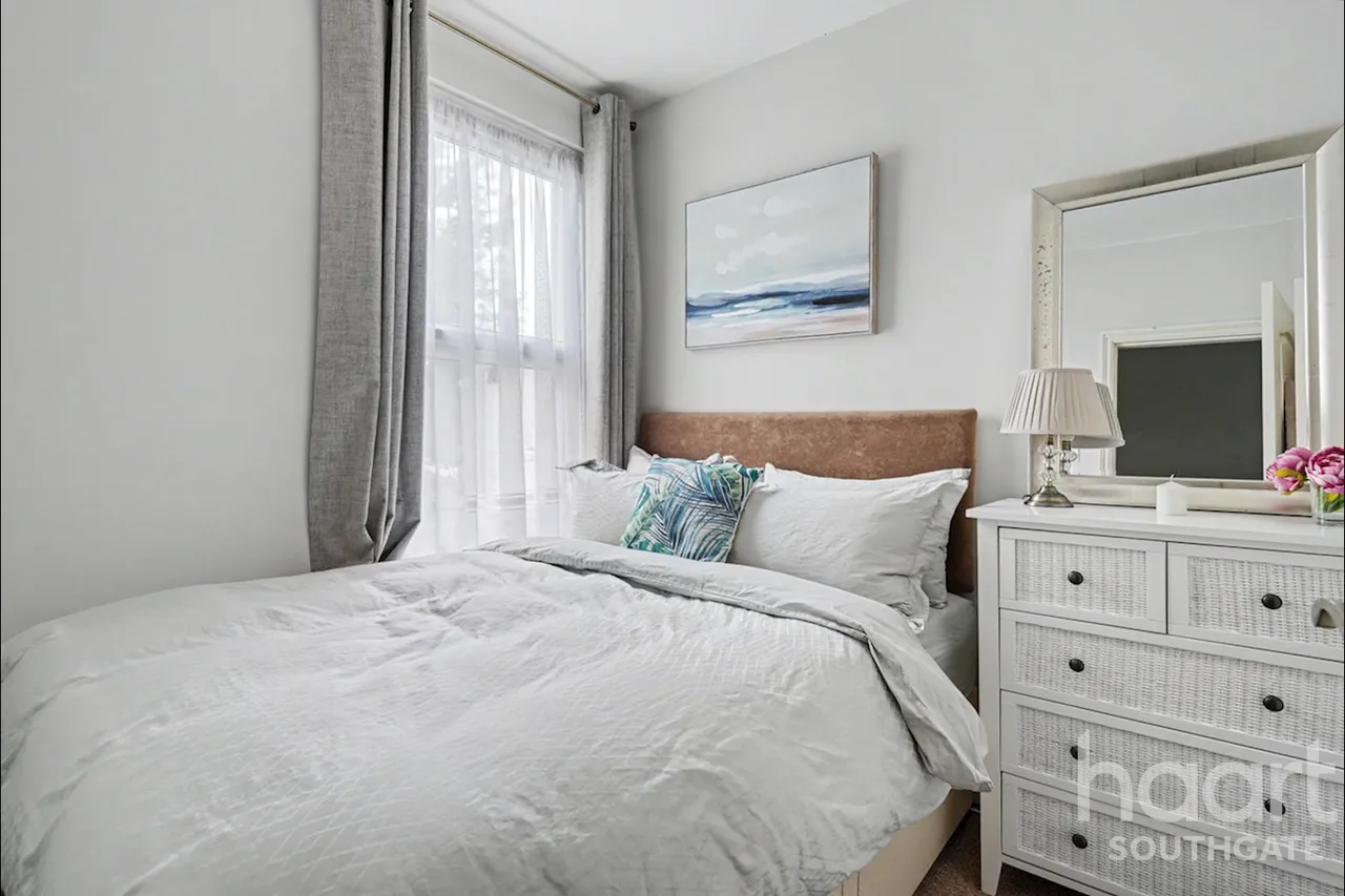 Edward Grove, Barnet, EN4, photo 14