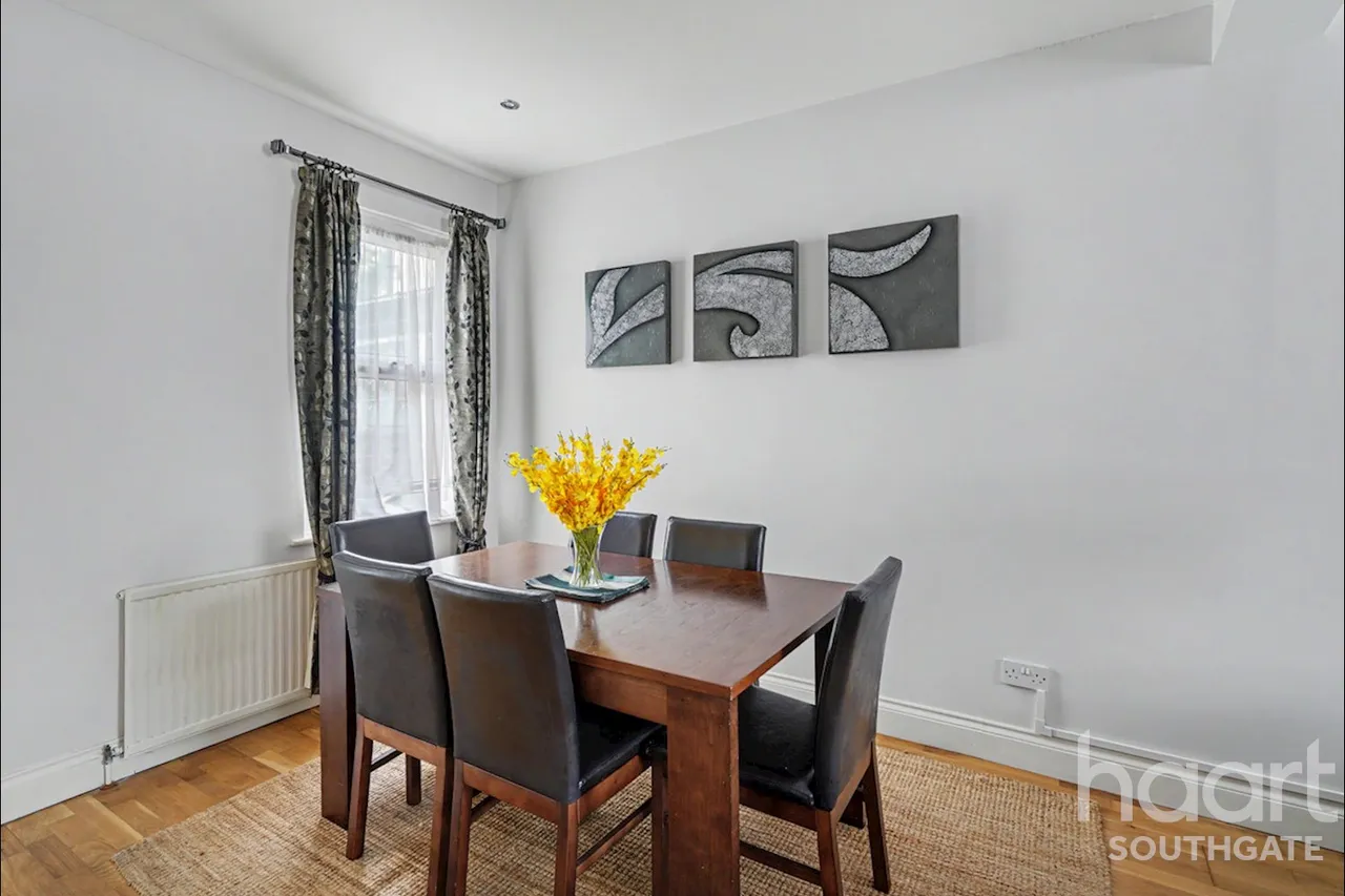 Edward Grove, Barnet, EN4, photo 16