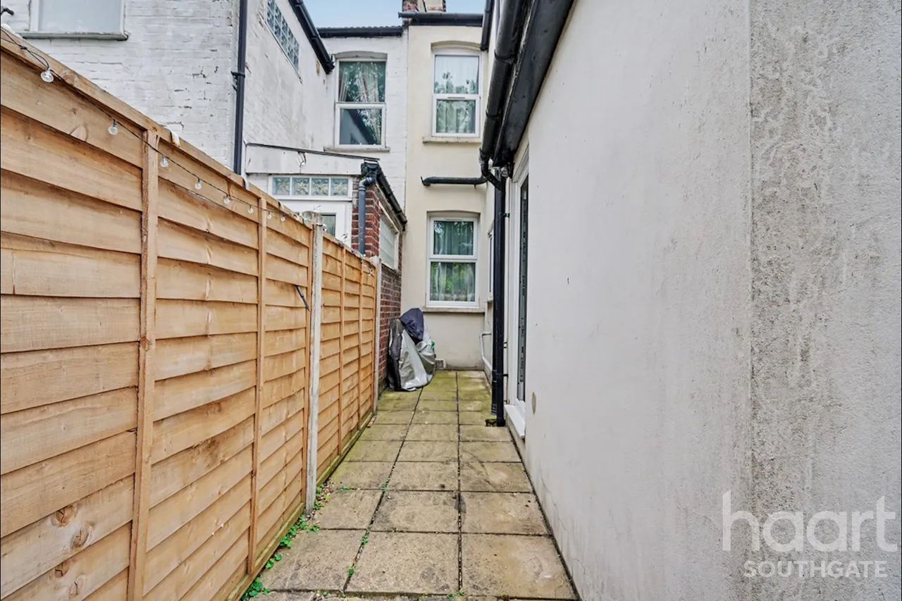Edward Grove, Barnet, EN4, photo 18