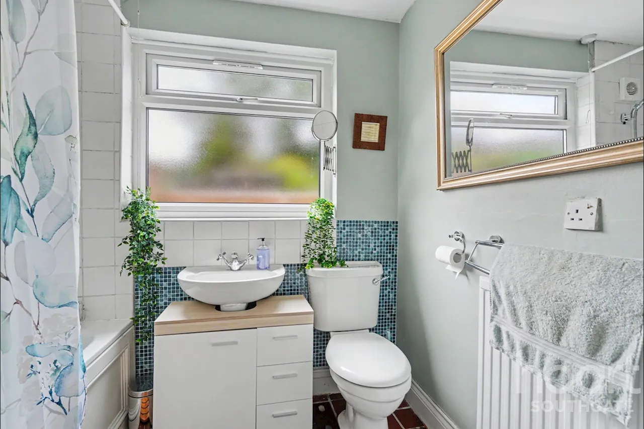 Edward Grove, Barnet, EN4, photo 15